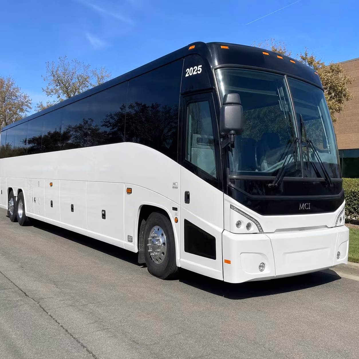 corporate and group concert shuttles for greenville businesses and organizations