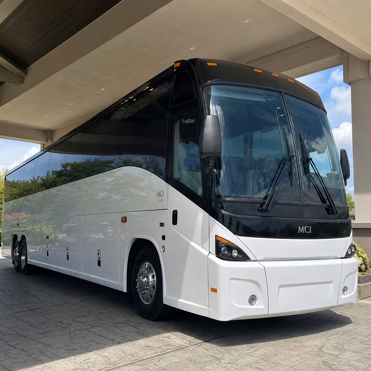 corporate event and conference shuttle bus rentals in greenville